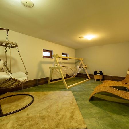 Hotel Liptov Holiday *** Liptovský Trnovec Екстериор снимка